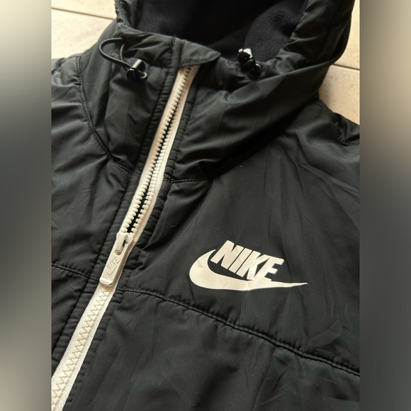 Nike quilted jacket - Picture 3 of 5